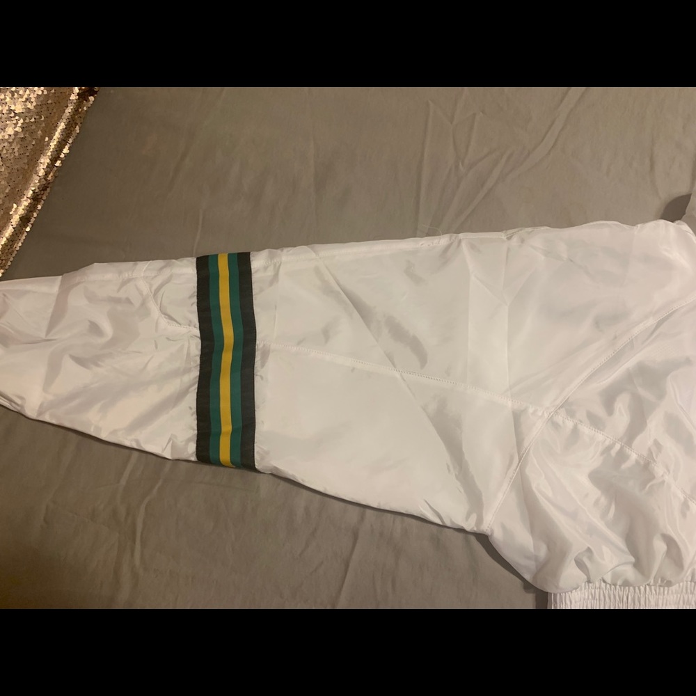 cropped jacket - Picture 4 of 4